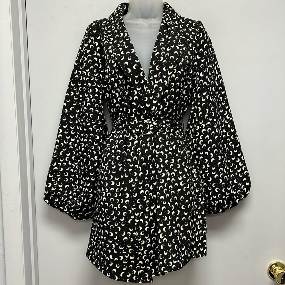 Nasty Gal Belted Ballooned Sleeve Jacket Size 6